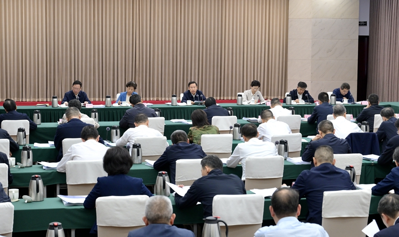 王晓晖主持召开2026年省田长制林长制暨省总河长全体会议强调 持续提升治田治林治水工作水平 不断夯实四川现代化建设的绿色本底 施小琳讲话 田向利于立军出席「相关图片」